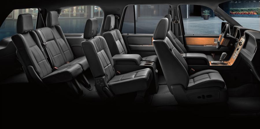  Lincoln Navigator 2011 года  (фото 3 из 16)